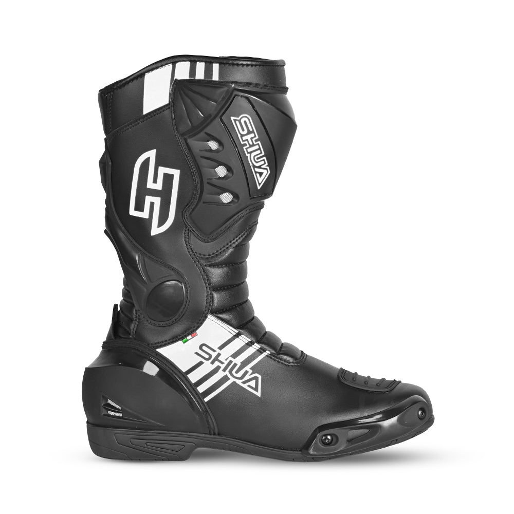 SHUA - BOTAS PIEL SUPER TECH NEGRO/BLANCO - SECURTEX MOTOR S.L (t/a MaximoMoto)