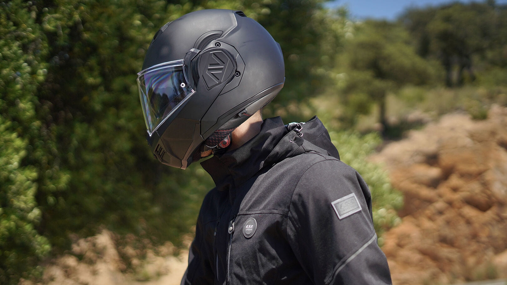 LS2 FF906 ADVANT SOLID MODULAR MOTORCYCLE HELMET WHITE – SECURTEX MOTOR S.L (t/a MaximoMoto)