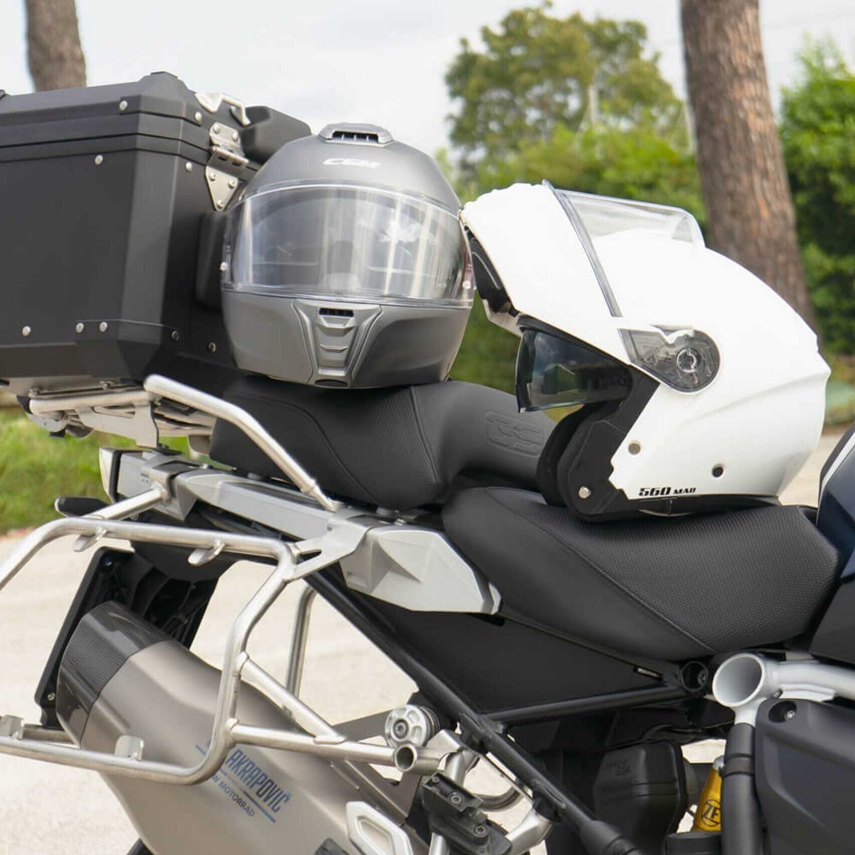 CGM 560A MAD MONO CASCO MODULAR DE MOTO BLANCO