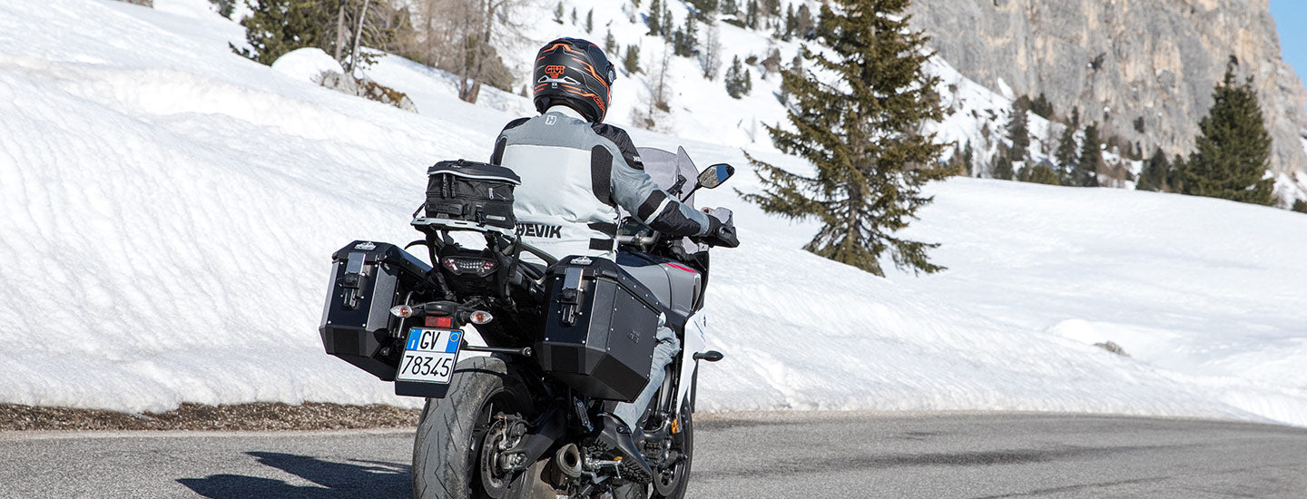 GIVI TREKKER ALASKA PARA MOTO MONOKEY MALETAS LATERALES 36L 2 PIEZAS - Accesorios