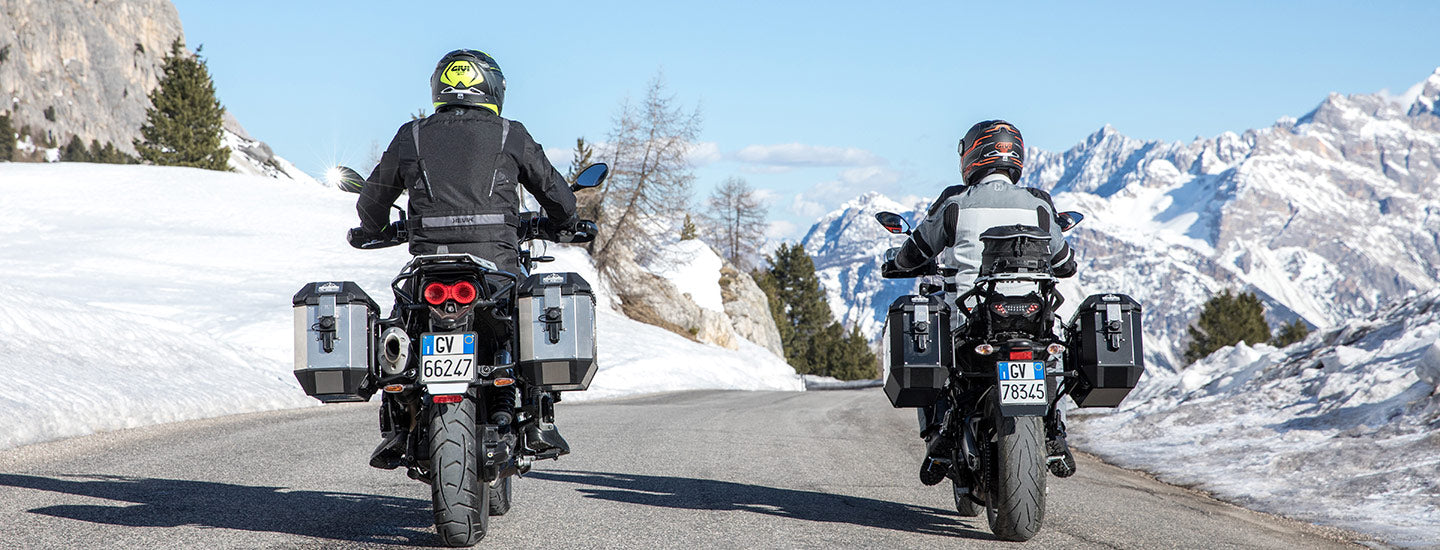 GIVI TREKKER ALASKA PARA MOTO MONOKEY MALETAS LATERALES 36L 2 PIEZAS - Accesorios