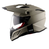 Capacete desportivo para moto AXOR X-CROSS com viseira dupla, cor areia mate.